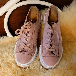Divided dusty pink platform sneakers